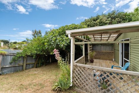 Photo of property in 37 Dixie Street, Te Horo Beach, Otaki, 5581