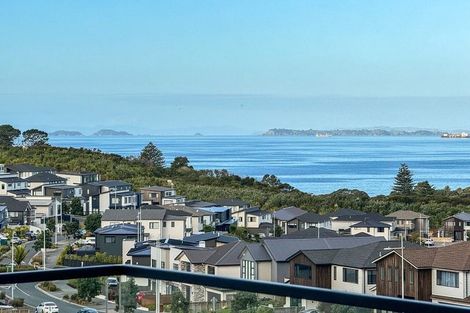 Photo of property in 14 Pakirikiri Street, Long Bay, Auckland, 0630