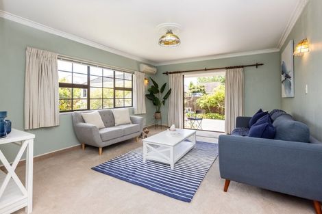 Photo of property in 2/22 Middle Road, Havelock North, 4130