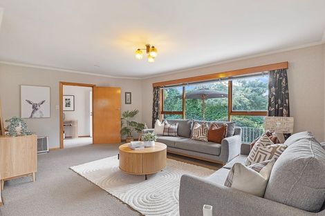 Photo of property in 12 Lomax Place, Islington, Christchurch, 8042