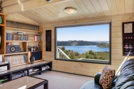 Photo of property in 16 Lichen Grove, Russell, 0272