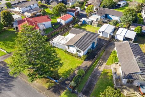 Photo of property in 10 Lipton Grove, Opaheke, Papakura, 2113