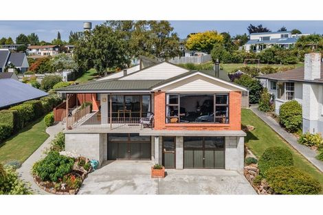 Photo of property in 22 Aotea Crescent, Gore, 9710