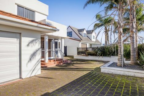 Photo of property in 22 Fox Street, Opunake, 4616