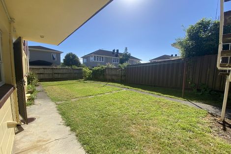 Photo of property in 2/1 Preston Avenue, Mount Albert, Auckland, 1025