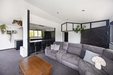 Photo of property in 124 Perth Street, Holmes Hill, Oamaru, 9401