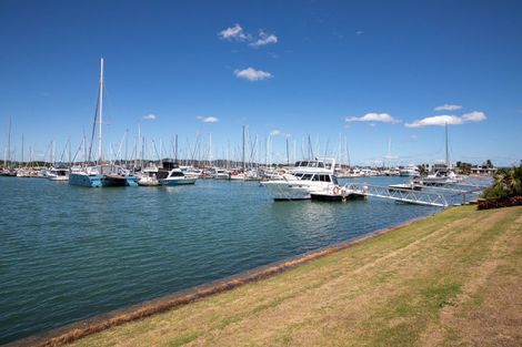 Photo of property in 16 Finch Street, One Tree Point, 0118