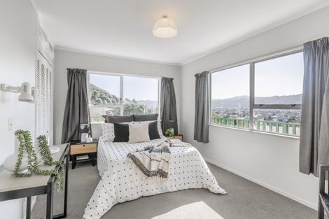 Photo of property in 4 Chanel Grove, Waterloo, Lower Hutt, 5011