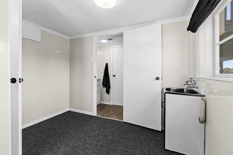 Photo of property in 58a Glenpark Avenue, Frankleigh Park, New Plymouth, 4310