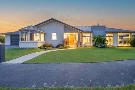 Photo of property in 45 Northside Drive, Waikiwi, Invercargill, 9810