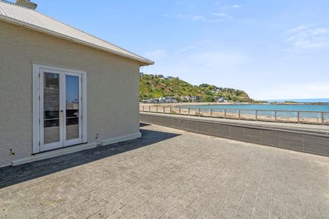 Photo of property in 72 Owhiro Bay Parade, Owhiro Bay, Wellington, 6023