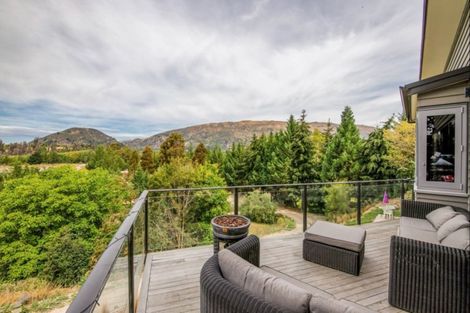 Photo of property in 293 Riverbank Road, Wanaka, 9382