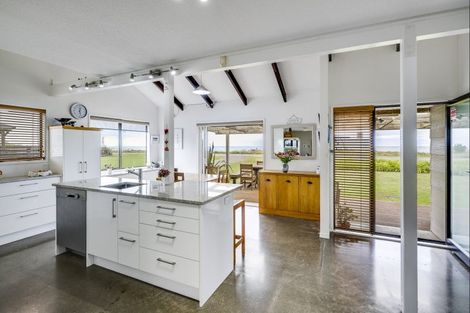 Photo of property in 163 Whirinaki Road, Eskdale, Napier, 4182