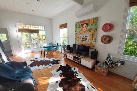 Photo of property in 17 Wynyard Road, Mount Eden, Auckland, 1024