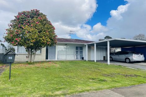 Photo of property in 43 Kurnell Drive, Botany Downs, Auckland, 2010