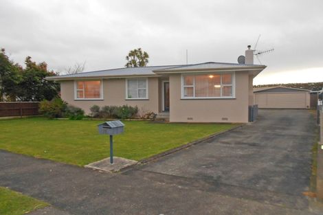 Photo of property in 37 Benmore Avenue, Cloverlea, Palmerston North, 4412