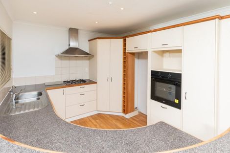 Photo of property in 28 Friesian Place, Grandview Heights, Hamilton, 3200