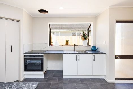 Photo of property in 4 Ngarimu Street, Roslyn, Palmerston North, 4414