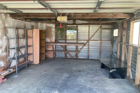 Photo of property in 936 East Coast Road, Northcross, Auckland, 0630