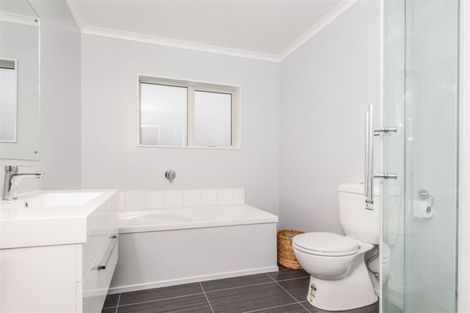 Photo of property in 3 Gatley Grove, Churton Park, Wellington, 6037