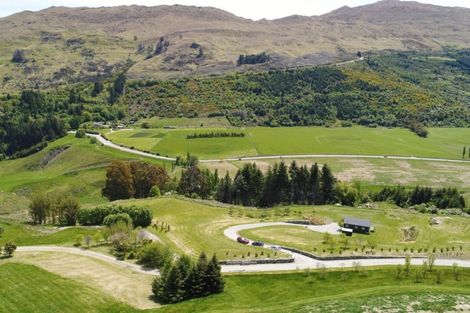 Photo of property in 40 Toka Road, Dalefield, Queenstown, 9371
