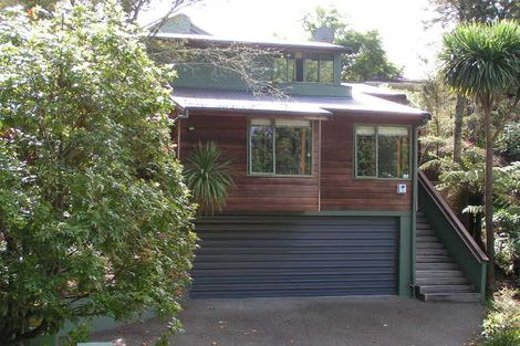 Photo of property in 2/16 Glade Place, Birkenhead, Auckland, 0626