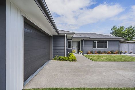 Photo of property in 28a Jules Crescent, Bell Block, New Plymouth, 4312
