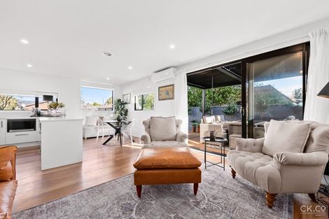 Photo of property in 1/51 Kings Crescent, Hutt Central, Lower Hutt, 5010