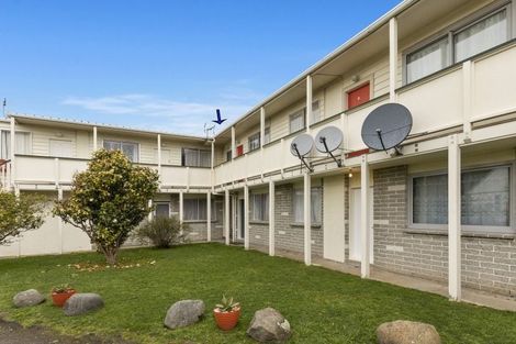 Photo of property in 7/19 Pirie Crescent, Moera, Lower Hutt, 5010