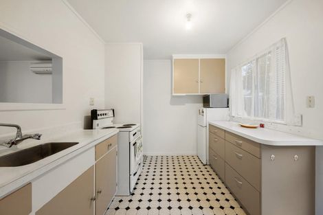 Photo of property in Mahora Court Flats, 25 Mahora Street, Kilbirnie, Wellington, 6022
