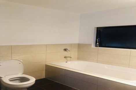 Photo of property in 21a Cityview Place, Massey, Auckland, 0614