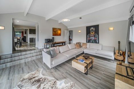 Photo of property in 2 Cannon Hill Crescent, Mount Pleasant, Christchurch, 8081