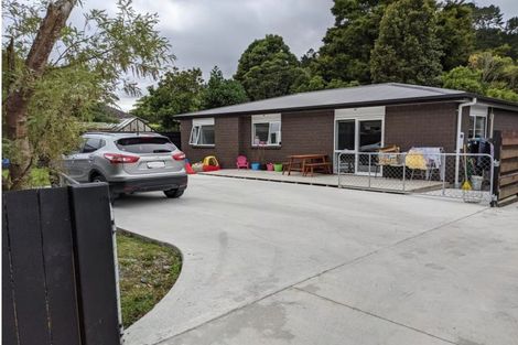 Photo of property in 33a Black Beech Street, Birchville, Upper Hutt, 5018