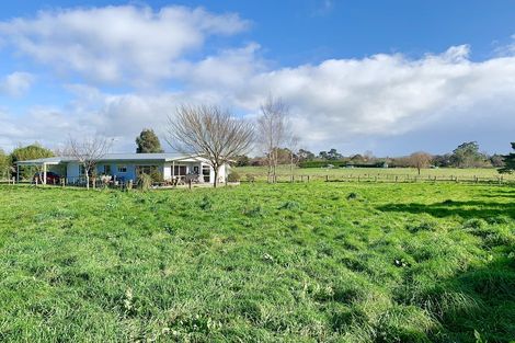 Photo of property in 28 Leeton Drive, Waipukurau, 4200