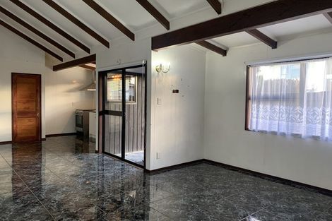 Photo of property in 1/16 Frank Evans Place, Henderson, Auckland, 0610