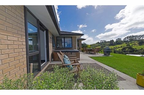 Photo of property in 63b Manuka Grove, Helensville, 0875