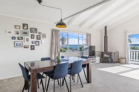 Photo of property in 1354a Whangaparaoa Road, Army Bay, Whangaparaoa, 0930