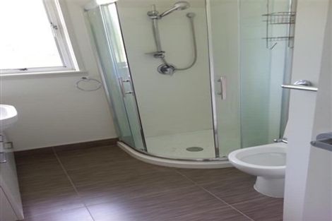 Photo of property in 23 Mawney Road, Henderson, Auckland, 0610