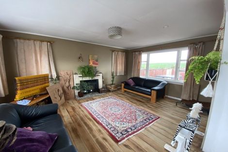 Photo of property in 214 Bridge Street, Eltham, 4322