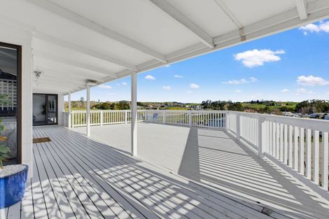 Photo of property in 16 Kaiwaka-mangawhai Road, Kaiwaka, 0975