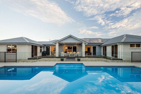 Photo of property in 85 Alan Livingston Drive, Cambridge, 3434