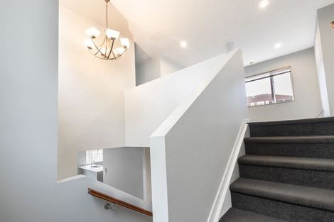 Photo of property in 140s Hepburn Road, Glendene, Auckland, 0602