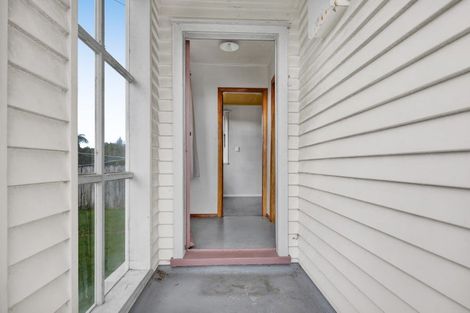 Photo of property in 32b Seaview Road, Marfell, New Plymouth, 4310