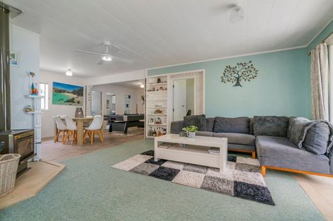 Photo of property in 281 Colville Road, Coromandel, 3584