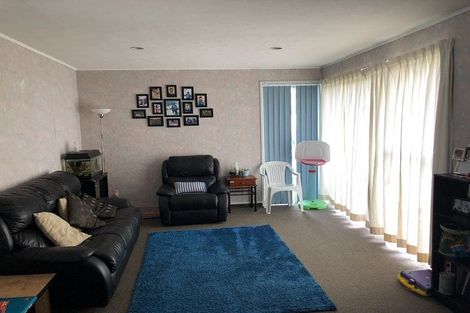 Photo of property in 132 Cascades Road, Pakuranga Heights, Auckland, 2010