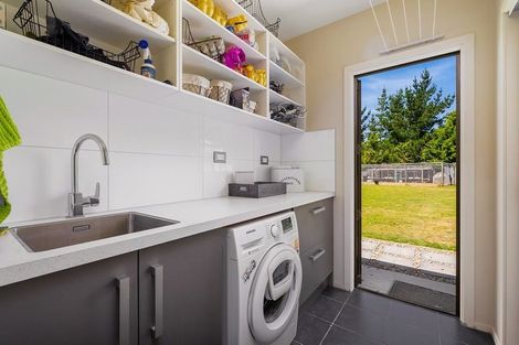 Photo of property in 135 Bannockburn Road, Cromwell, 9384