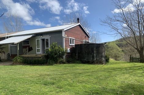 Photo of property in 1471 Masterton Castlepoint Road, Tauweru, Masterton, 5889