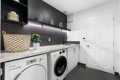 Photo of property in 2 Burbank Drive, Aidanfield, Christchurch, 8025