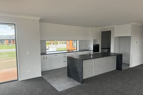 Photo of property in 16 Carlisle Street, Waimate, 7924