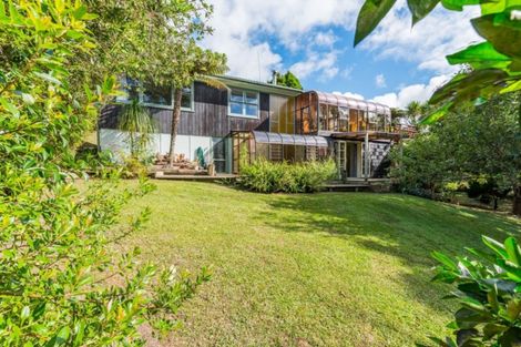 Photo of property in 8 Hartley Terrace, Massey, Auckland, 0614